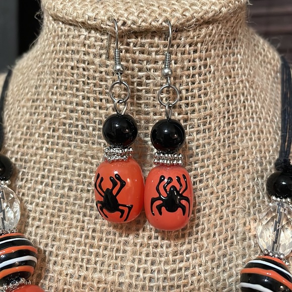 Pier 1 Imports Hand Painted Glass Bead Seasonal Necklace & Earring Set - Picture 8 of 9